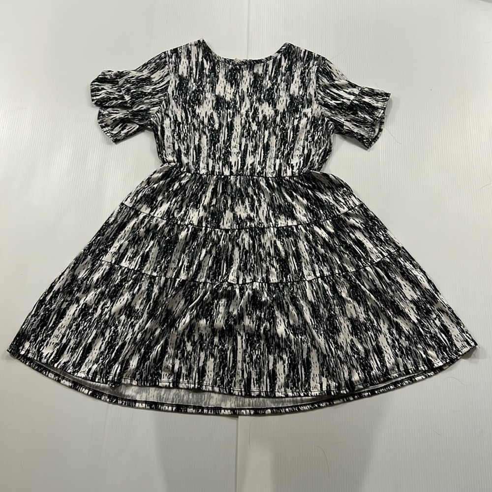 373. Women’s Black and White Tiffany & Grey Dress‎ (XL)